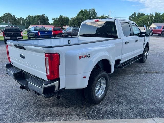 2026 Ford F-350SD — detail view